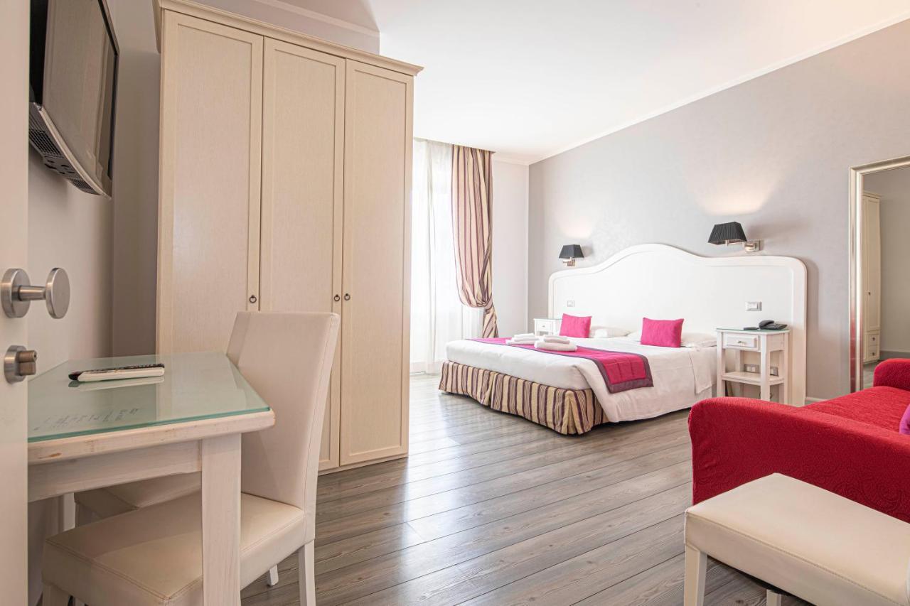 Residenza Castrense Bed & Breakfast Rome Exterior photo